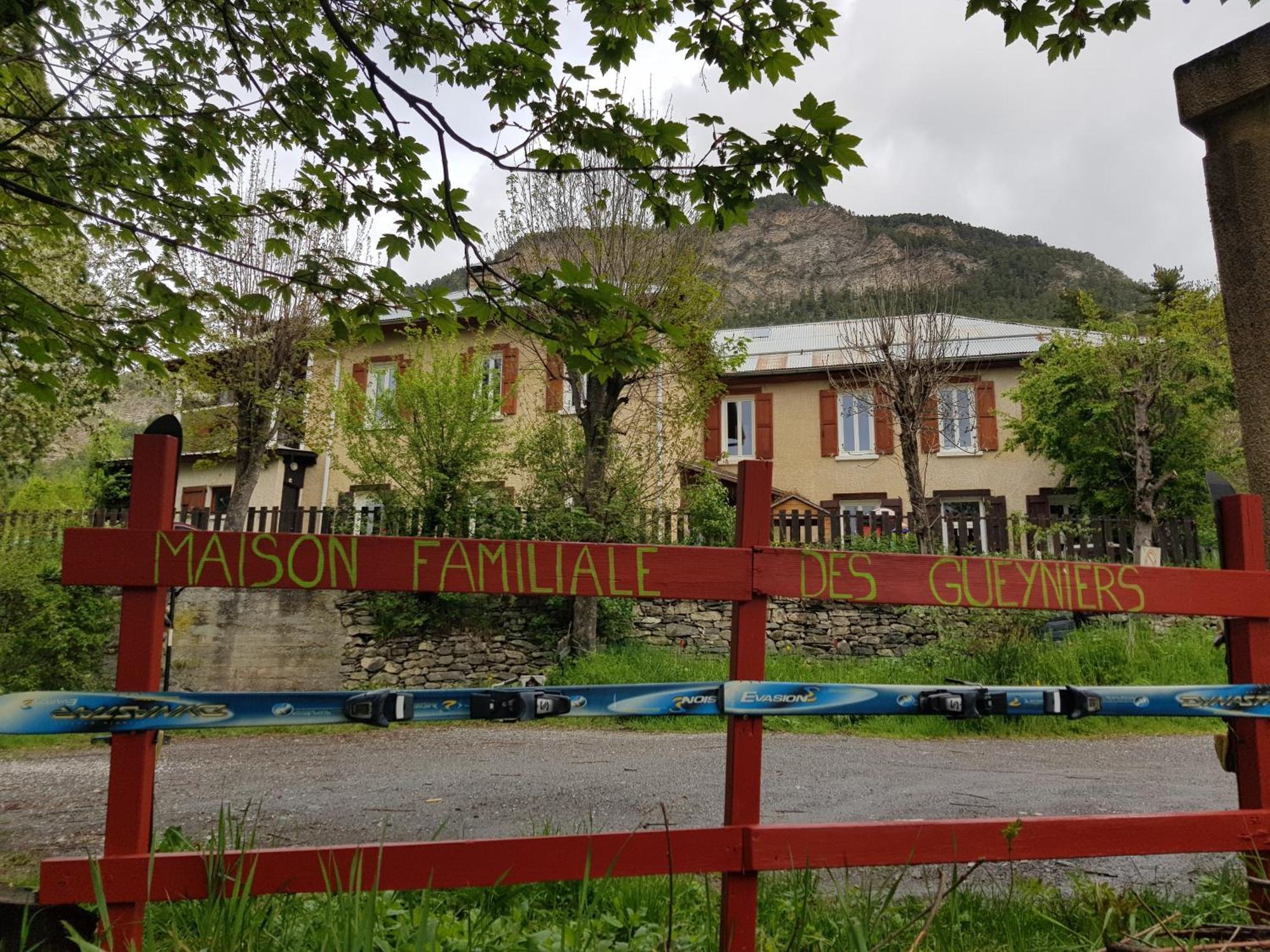 Maison Familiale Des Gueyniers Jausiers Zewnętrze zdjęcie